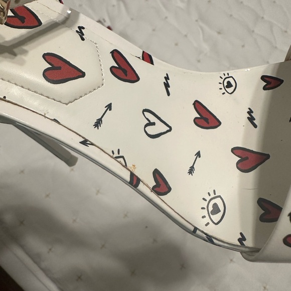 NEVER WORN- Cute heart heels from Aldo - Picture 7 of 9